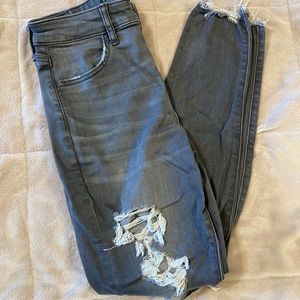 American Eagle Grey Super Hi-Rise Slightly Distressed Jegging